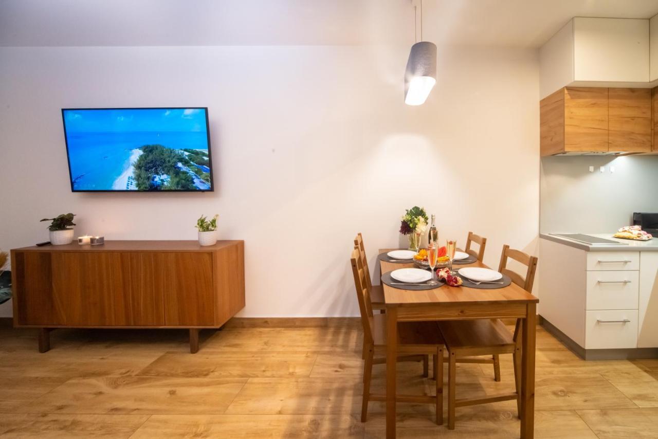 Maya'S Flats & Resorts 74 - Swietej Barbary กดัญสก์ ภายนอก รูปภาพ